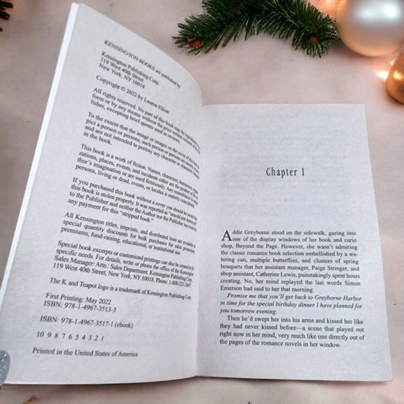 ๐3/$30 Sale!Mix & Match๐ Lauren Elliott ~A Margin for Murder~Softcover Book - Picture 3 of 3